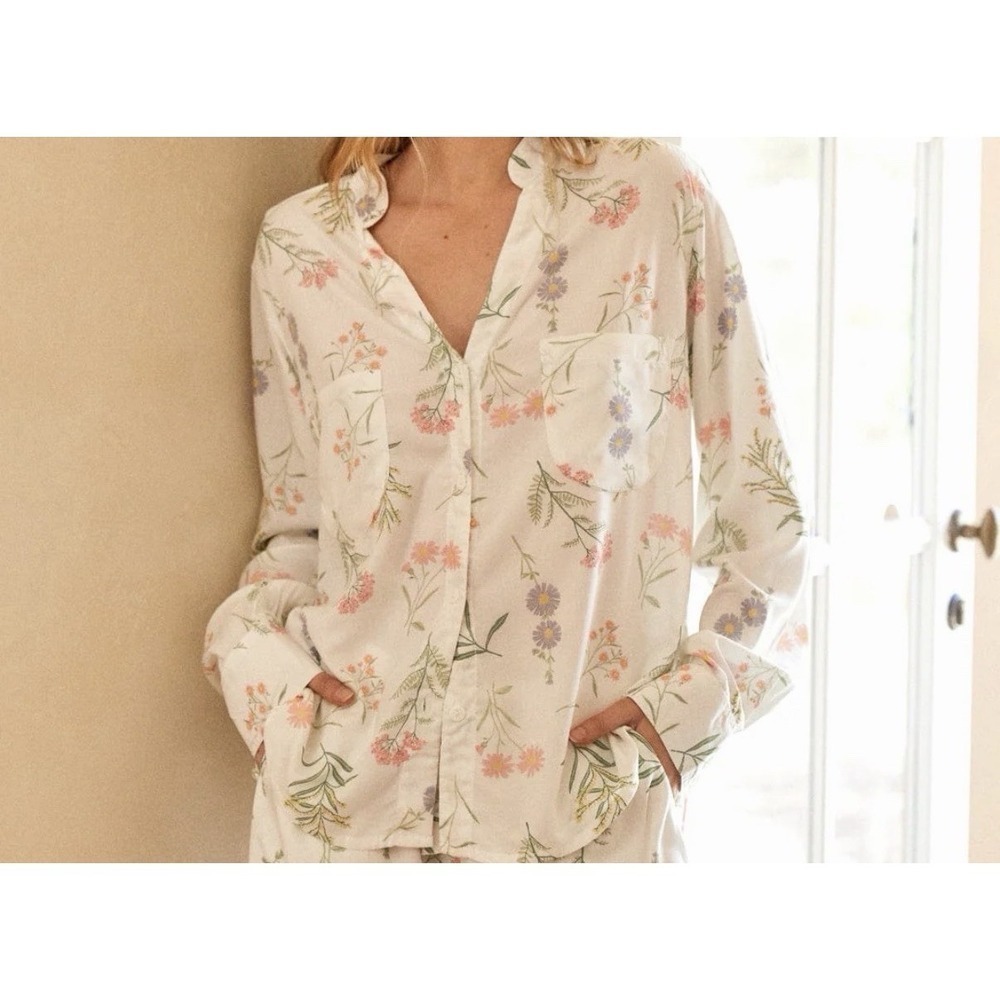 Piyama Maggie Pajama Top Wild Flower Print Long Sleeves Floral Size Small